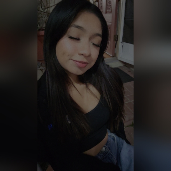 Hi, hello, I'm going to be selling a variety of things on here:) - Picture 6 of 8